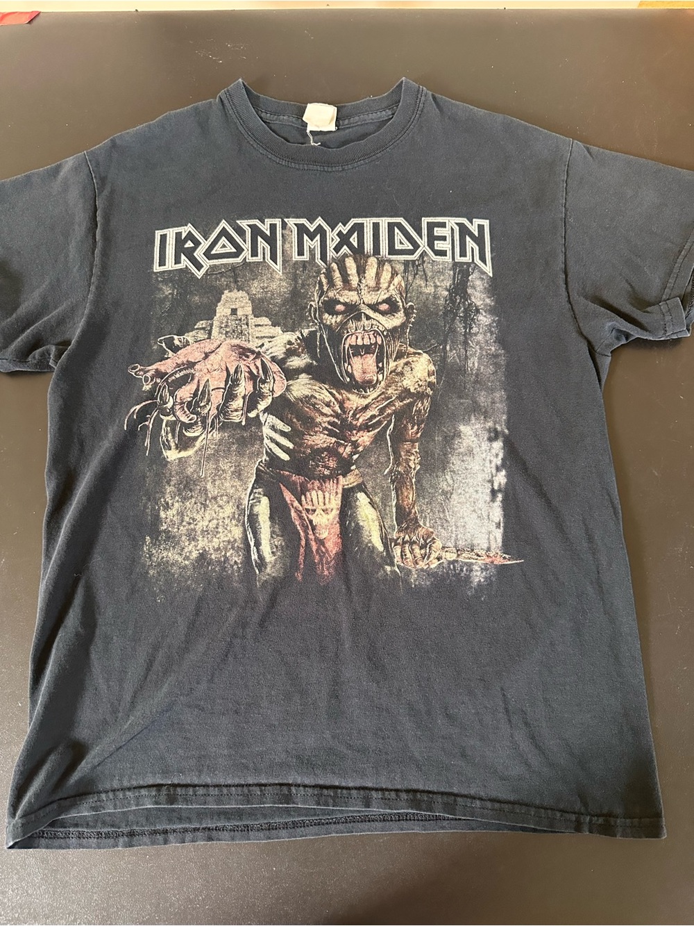 Iron Maiden 2016 Tour Shirt Med has hole